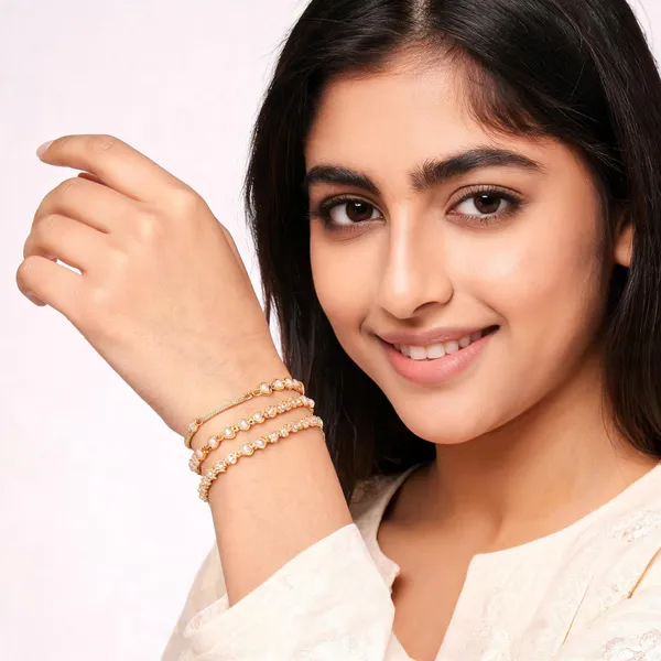 Gold_Brass_Alloy_Heart_Floral_Chain_Bracelet_Set_For_Women