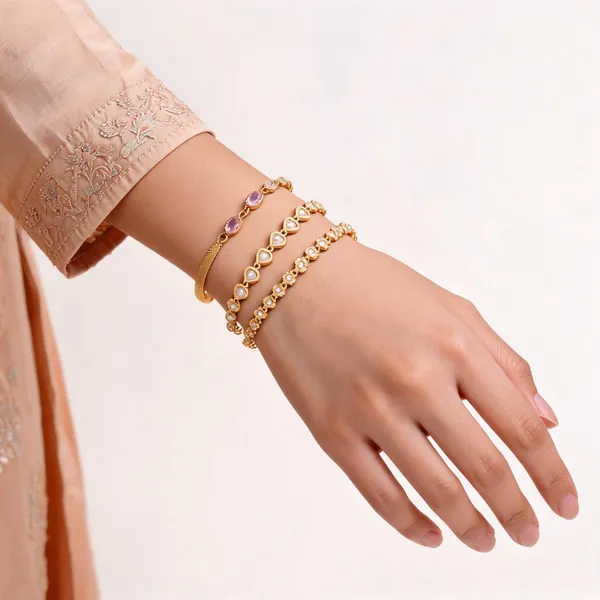 Gold_Brass_Alloy_Oval_Heart_Flower_Stone_Bracelet_Set_For_Women