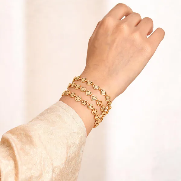 Gold_Brass_Alloy_Heart_Round_Link_Bracelet_Set_For_Women