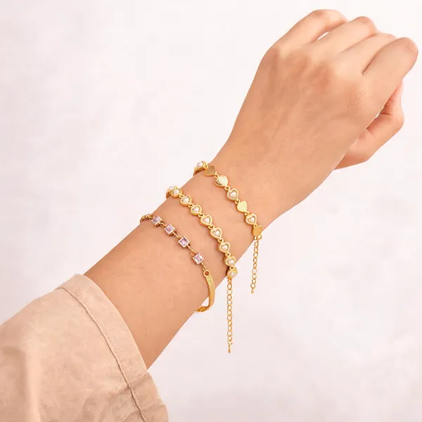 Gold_Brass_Alloy_Heart_Link_Chain_Bracelet_Set_For_Women