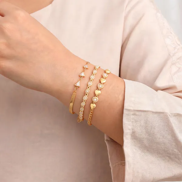 Gold_Brass_Alloy_Mesh_Textured_Chain_Bracelet_Set_For_Women