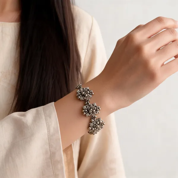 Silver_Oxidised_Brass_Floral_Link_Bracelet_For_Women