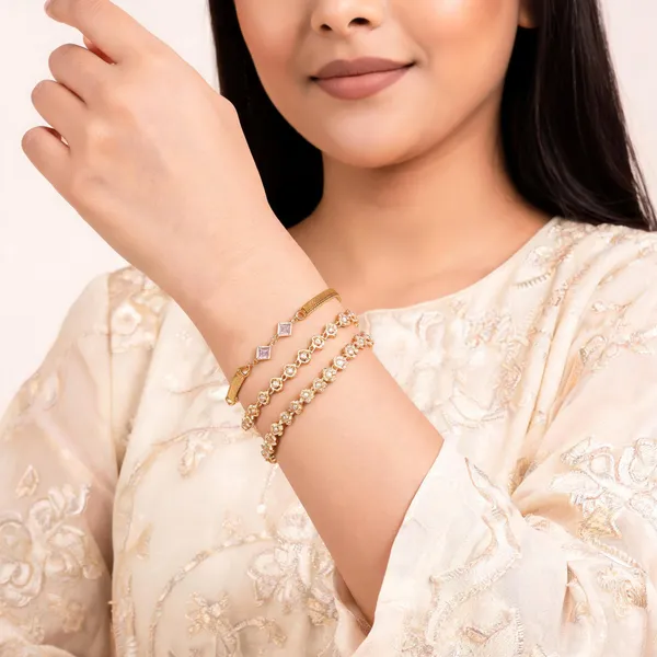 Gold_Brass_Gold_Plated_Floral_Motif_Bracelet_Set_For_Women