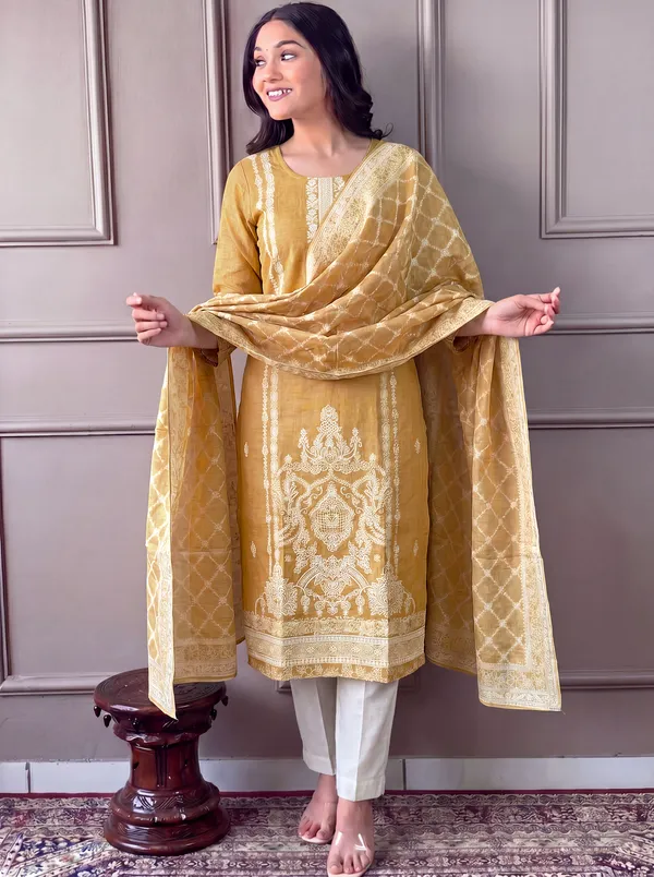 Women_embroidered_straight_kurta_set