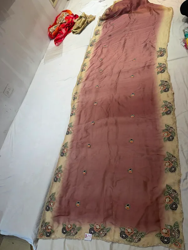 Mauve_Mix_Chiffon_Printed_Saree_With_Blouse_For_Women