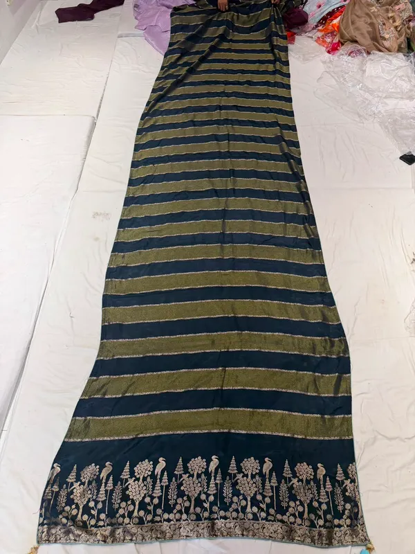 Navy_Blue_Mix_Chiffon_Striped_Saree_With_Blouse_For_Women