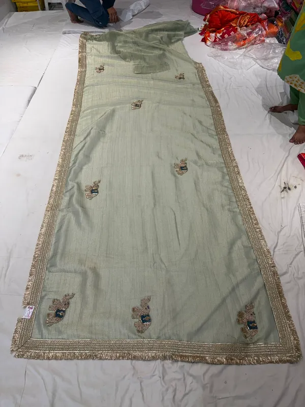 Grey_Mix_Chiffon_Embellished_Saree_With_Blouse_For_Women