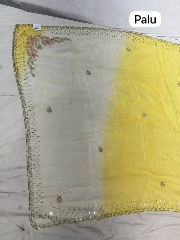Yellow_White_Mix_Chiffon_Embellished_Saree_With_Blouse_For_Women