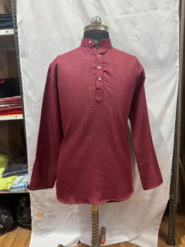 Maroon_Textured_Regular_Fit_Kurta_for_Men