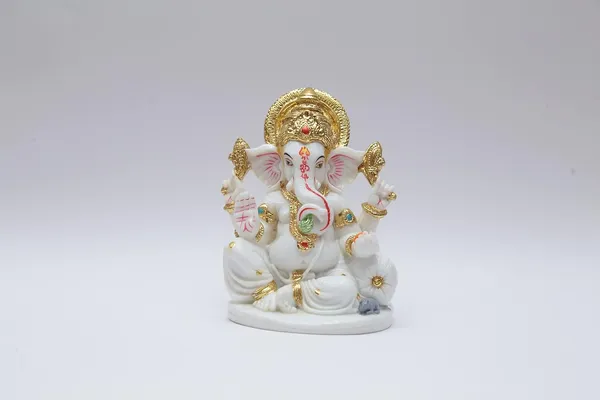 Handmade_Gold_Plated_Ganesha_Idol_For_Home_Decor_Cultured_Marble_Ganpati_Ganesh_Murti_For_Home_Temple_Puja_Office_Desk_Gift_7_Inch_Standard_Size