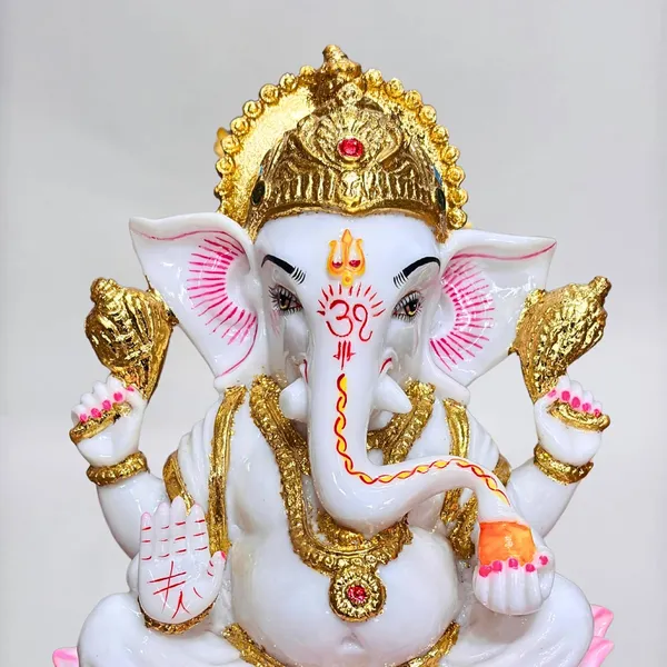 Gold_Plated_Ganesha_Idol_For_Home_7_Inch_Cultured_Marble_Ganpati_Ganesh_Murti_For_Home_Temple_Puja_Office_Desk_Gift_Standard_Size