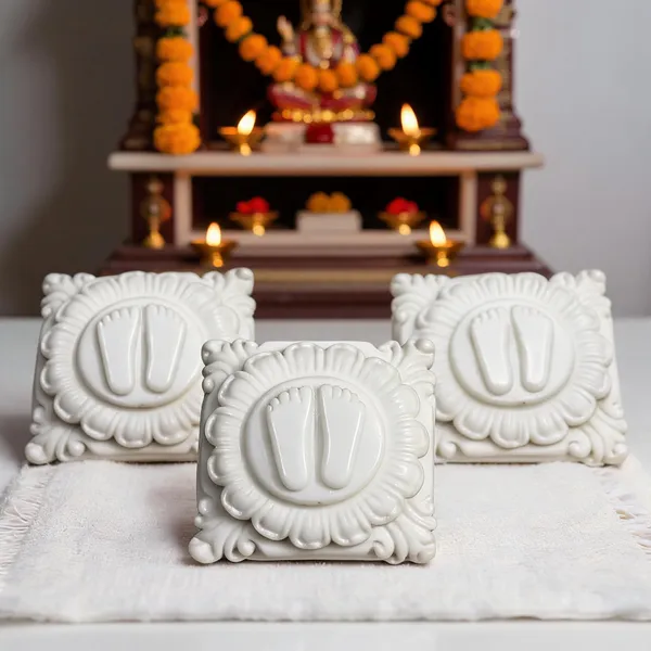 Charan_Paduka_Marble_Dust_White_Puja_Idol_-_Pack_Of_3