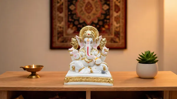 Handmade_Gold_Plated_Ganesha_Idol_For_Home_Decor