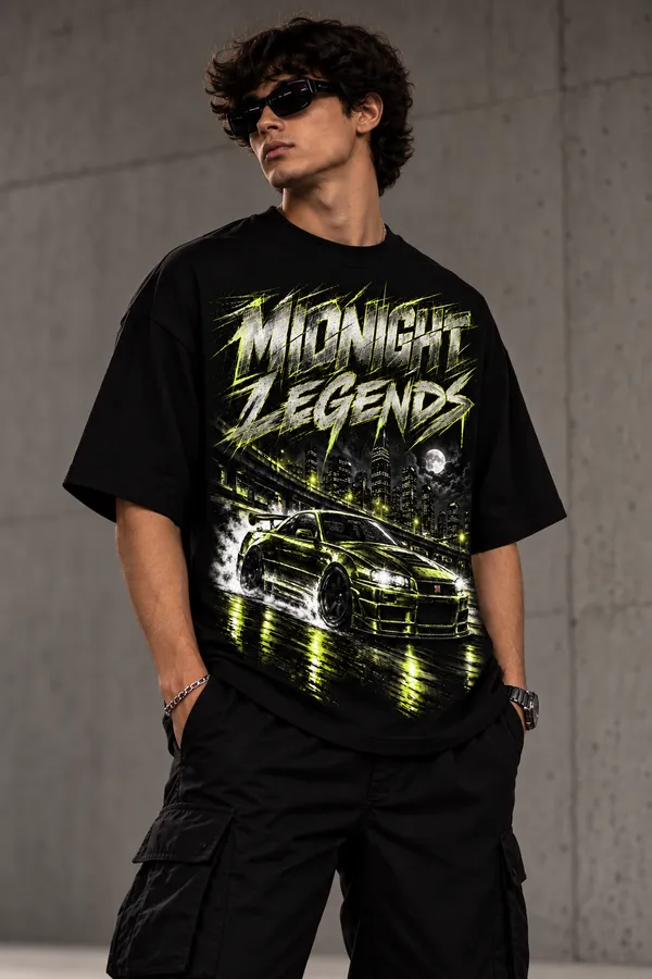 Black_Cotton_Oversized_Midnight_Legends_Car_Graphic_T-Shirt_For_Men