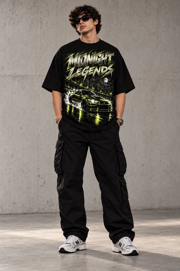 Black_Cotton_Oversized_Midnight_Legends_Car_Graphic_T-Shirt_For_Men