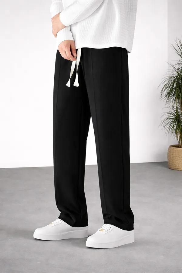 Black_Relaxed_Fit_Trousers_For_Men