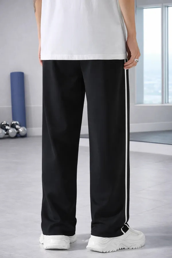 Black_Relaxed_Fit_Track_Pants_For_Men