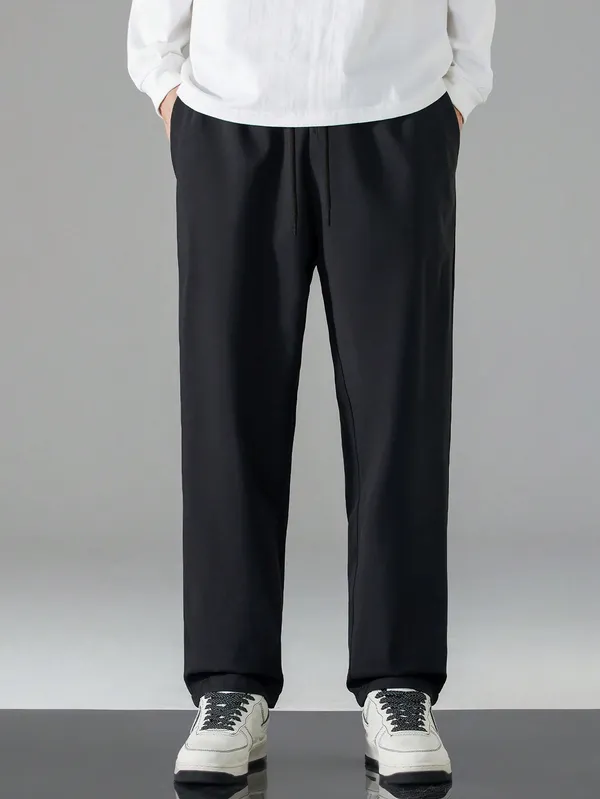 Black_Relaxed_Fit_Trousers_For_Men