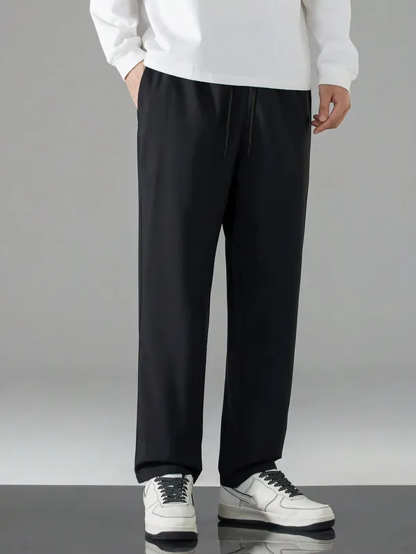 Black_Relaxed_Fit_Trousers_For_Men
