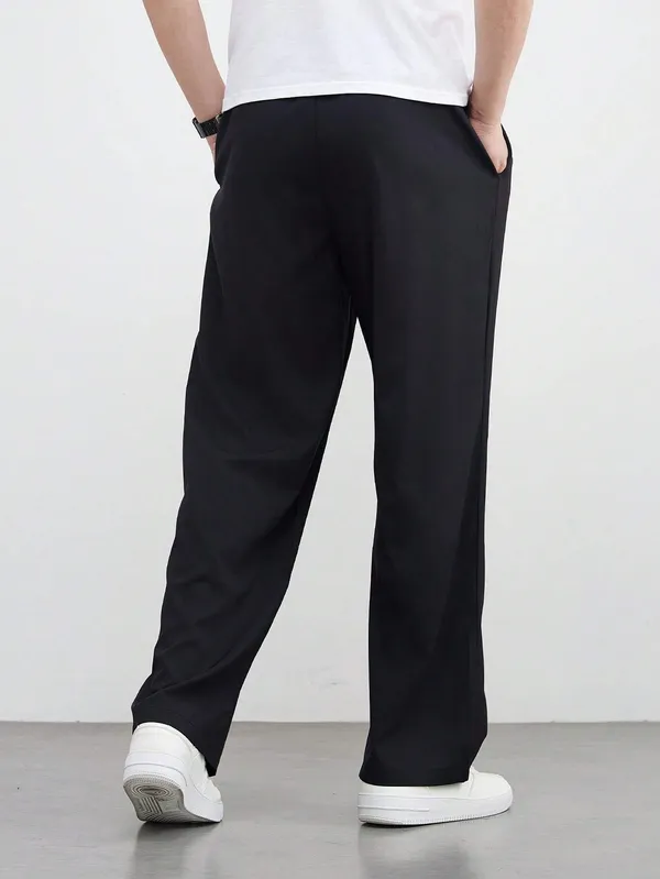 Black_Regular_Fit_Casual_Trousers_For_Men