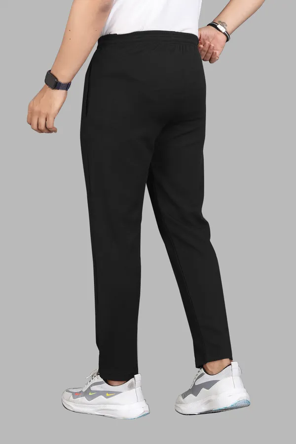 Black_Tapered_Cargo_Pants_For_Men