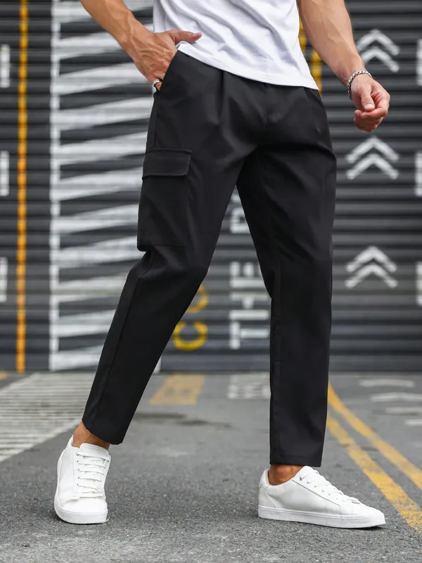 Black_Tapered_Cargo_Pants_For_Men