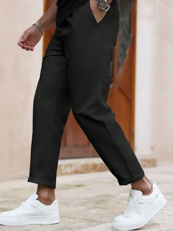 Black_Tapered_Fit_Trousers_For_Men