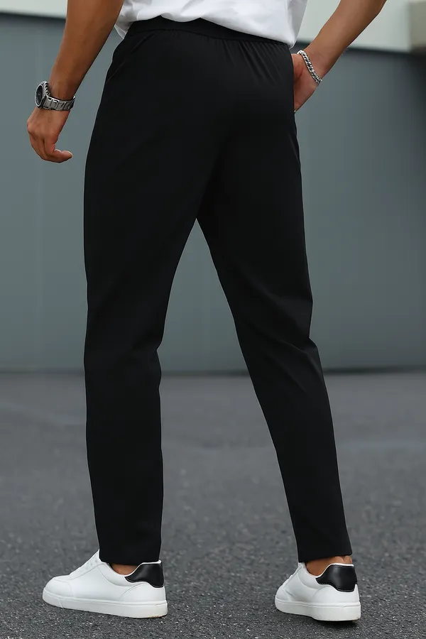 Black_Textured_Relaxed_Fit_Trousers_For_Men