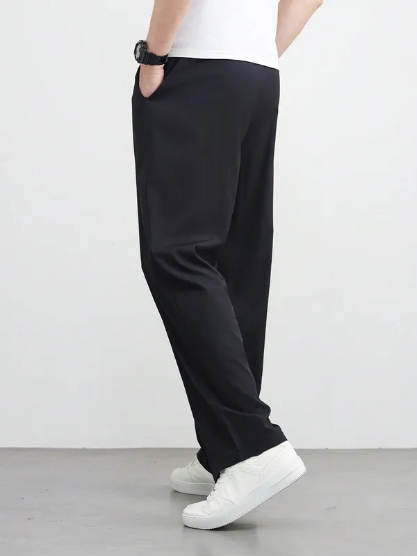 Black_Regular_Fit_Casual_Trousers_For_Men