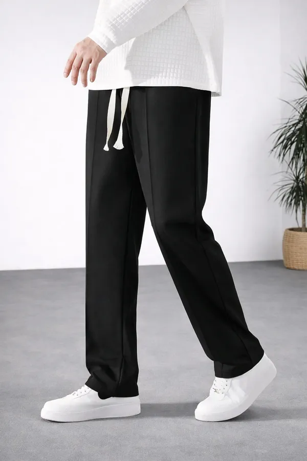 Black_Relaxed_Fit_Trousers_For_Men
