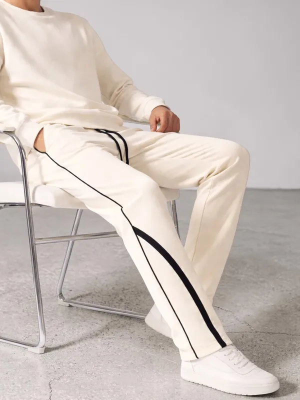 Cream_Casual_Tapered_Jogger_Pants_For_Men
