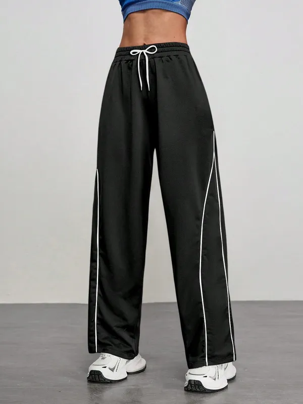 Black_Relaxed_Fit_Tracksuit_Set_For_Men