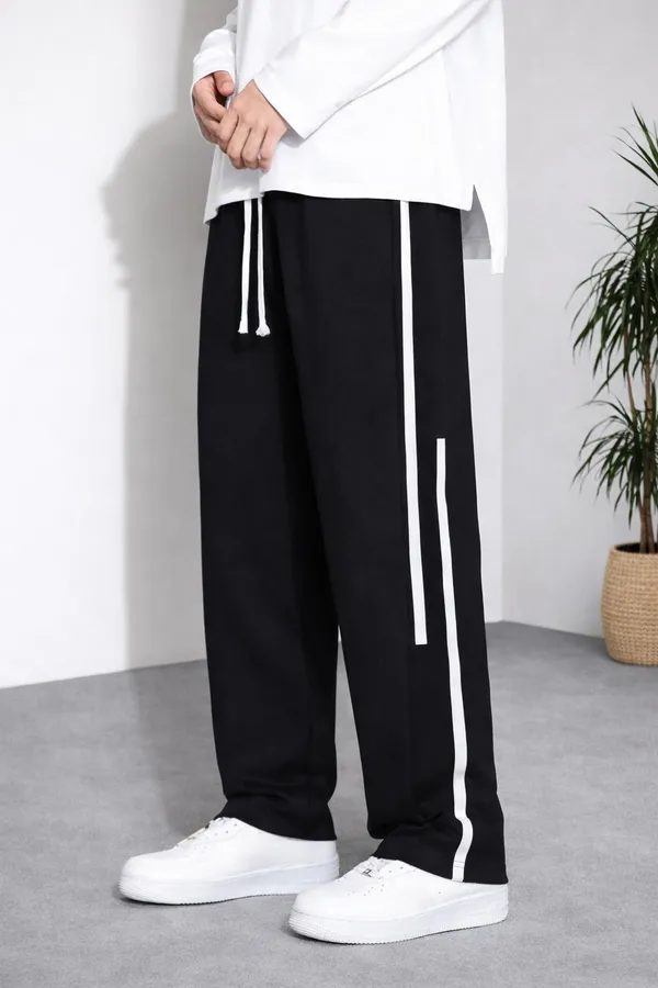 Black_Casual_Track_Pants_For_Men