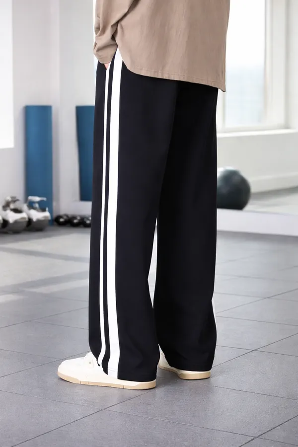 Black_Wide_Leg_Track_Pants_For_Women