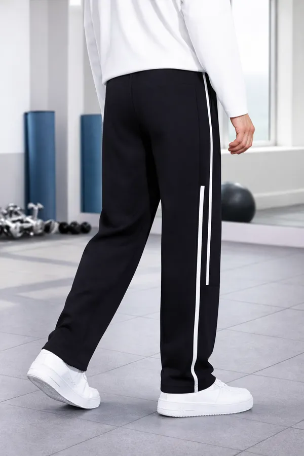 Black_Regular_Fit_Track_Pants_For_Men