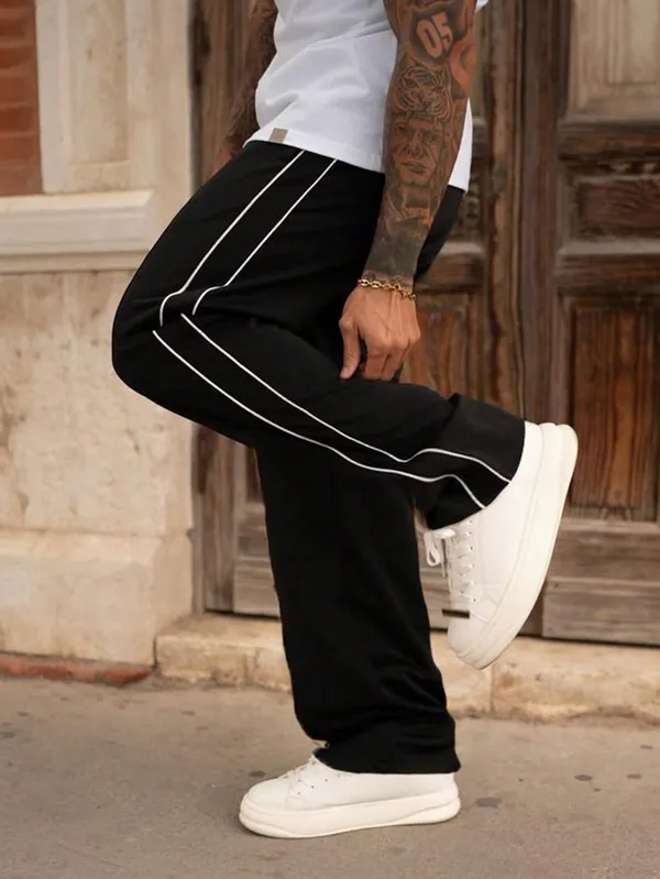 Black_Relaxed_Fit_Track_Pants_For_Men