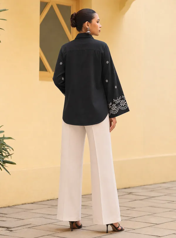 Black_Printed_Relaxed_Fit_Shirt_for_Women