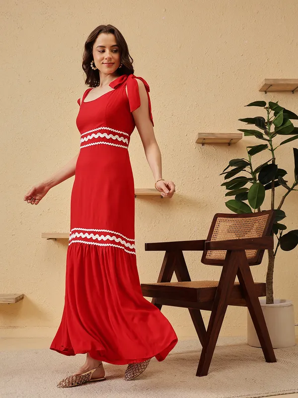 Red_Knit_Fit_And_Flare_Maxi_Dress_for_Women