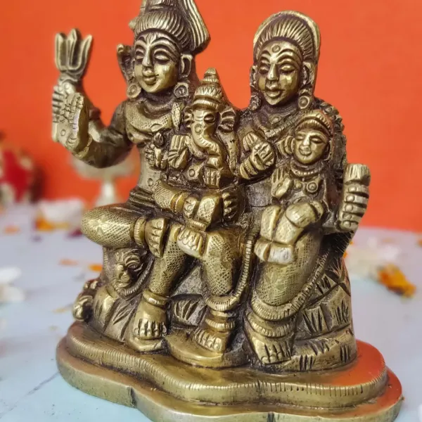 Devotional_Brass_Shiv_Parivar_Statue_4_Inch