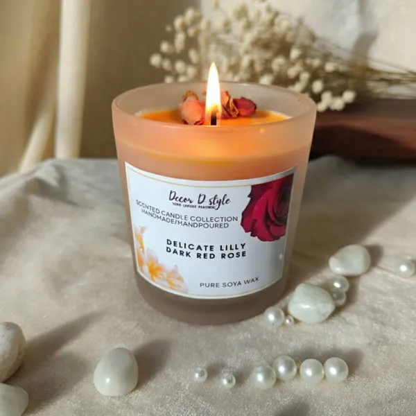 Hand_Made_Frosted_Jar_Candle_With_Delicate_Lilly_Dark_Red_Rose_Aroma_Candle