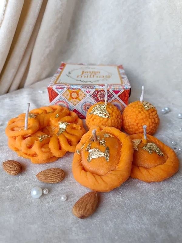 Mithai_Candle_Set_Laddoo_Balushahi_Imarti_Without_Aroma_Candle