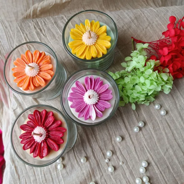 Daisy_Flower_Candle_Combo_Of_4_Aroma_Lavender_Champa_Jasmine_Rose_Candle