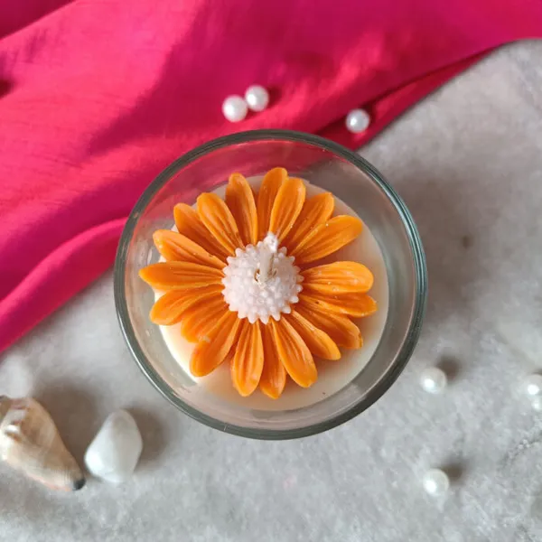 Daisy_Flower_Orange_Candle_Jasmine_Scent_Candle