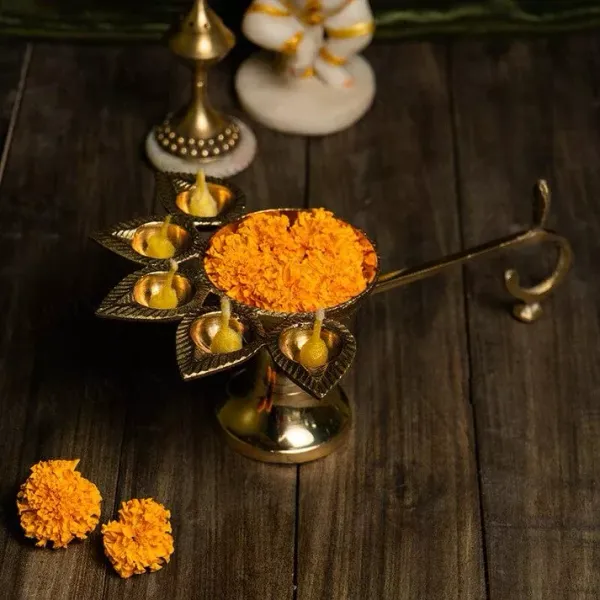 Panch_Aarti_Diya_Brass
