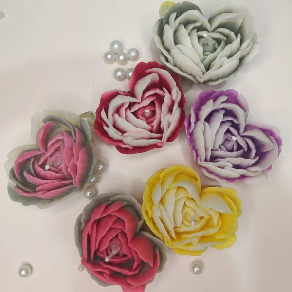 Trending_Rose_Heart_Candle_With_Multiple_Aroma_Candle