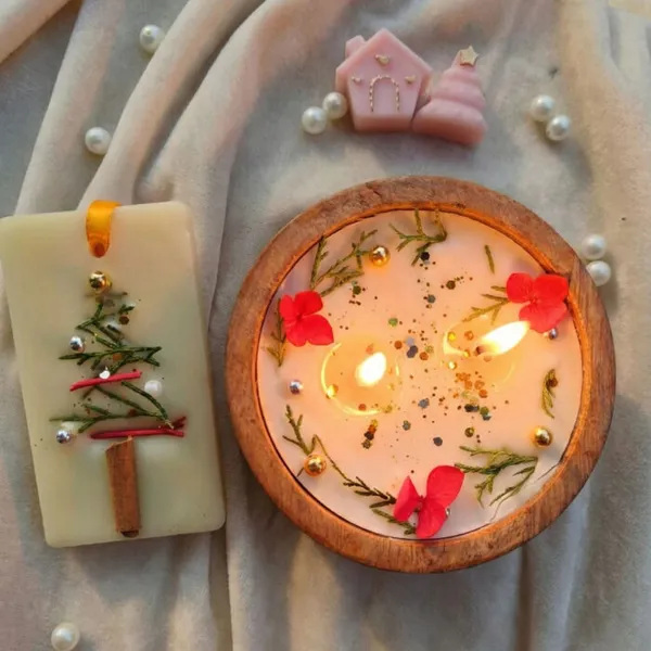 Combo_Of_Two_Christmas_Based_Candle_Rose_Aroma_And_Wax_Sachet_Jasmine_Aroma_Candle