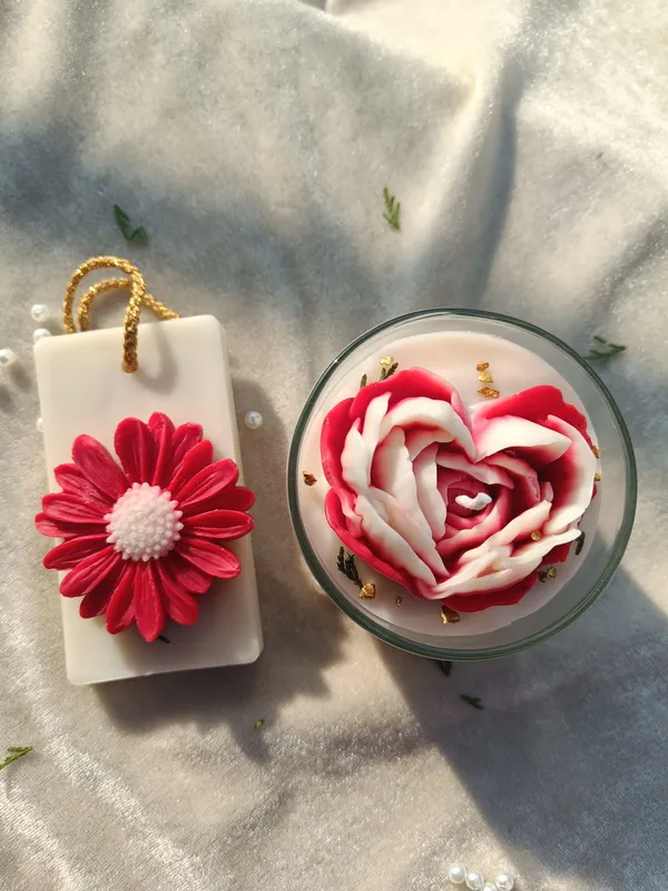 Valentine_S_Day_Special_Candle_Collection_Lavender_And_Rose_Aroma_Candle