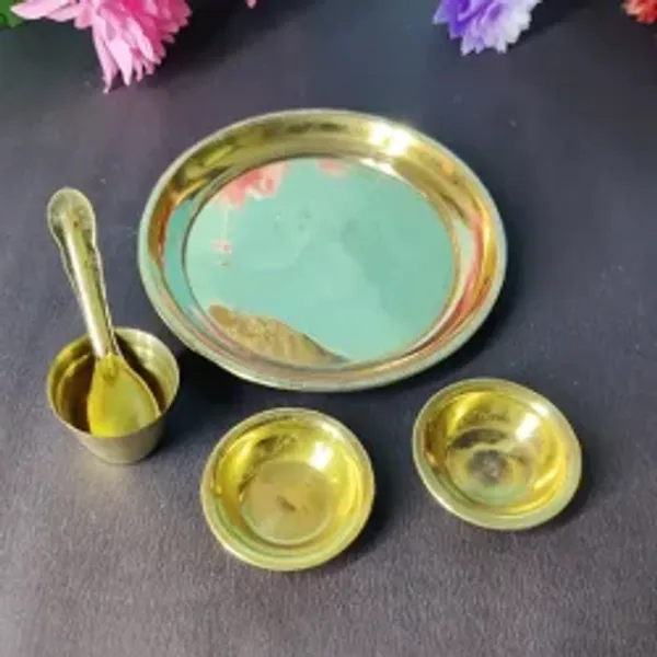 Small_Size_Brass_Pooja_Thali_4_5_Inches