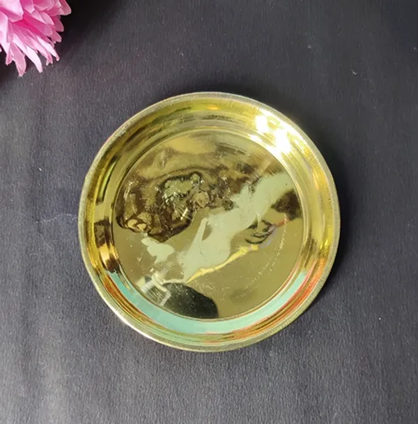 Small_Size_Brass_Pooja_Thali_4_5_Inches