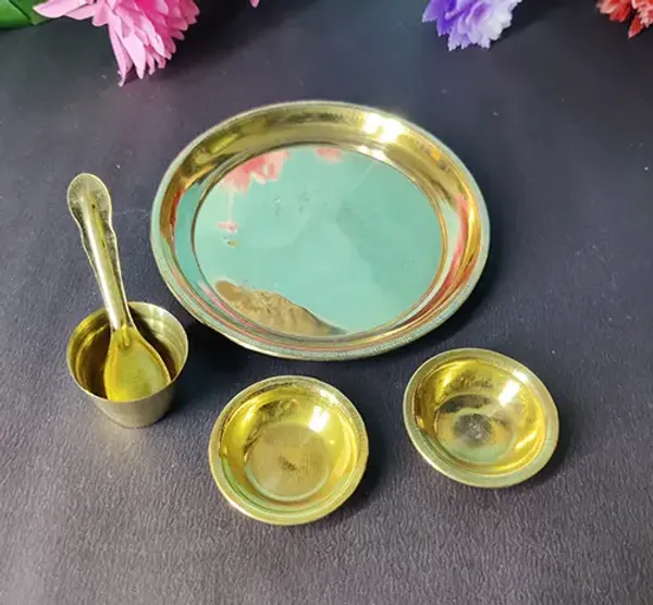 Small_Size_Brass_Pooja_Thali_4_5_Inches